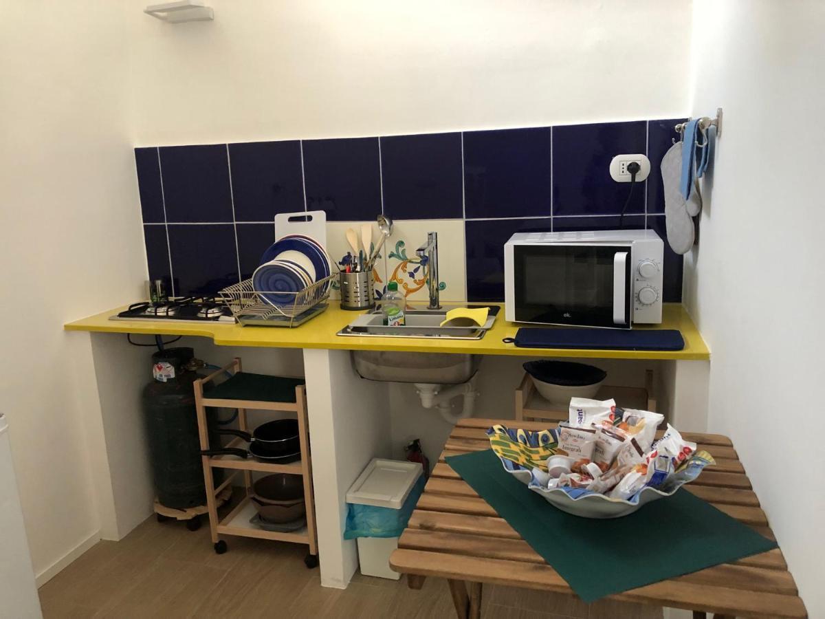 לינה וארוחת בוקר איסקיה Molo35 מראה חיצוני תמונה